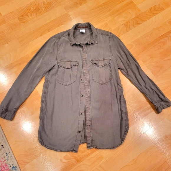 H&M Khaki Army Green Button Up Shirt  Size 4 - Picture 1 of 7